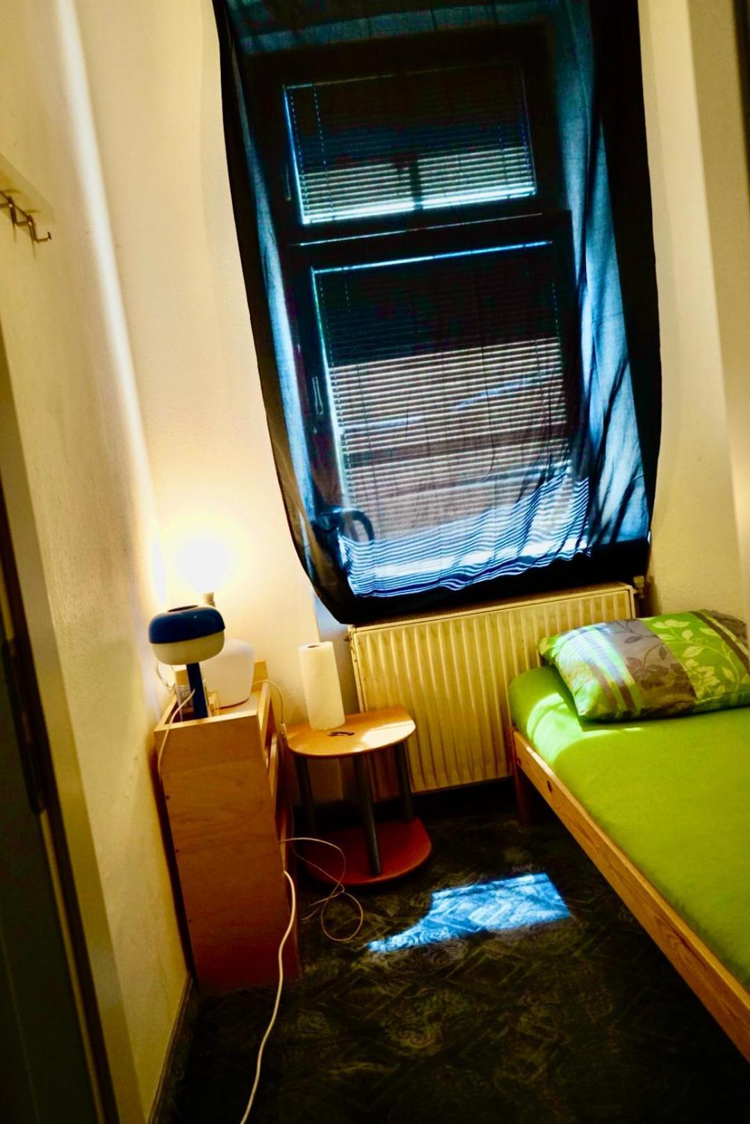U6 Schoepfwerk Hostel 1 Відень Екстер'єр фото